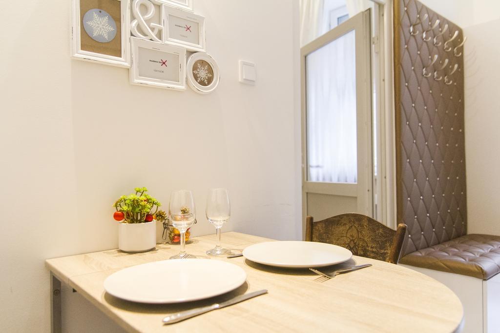 Ava'S Champagne Studio City Center-Andrash Street King Street Budapest Luaran gambar