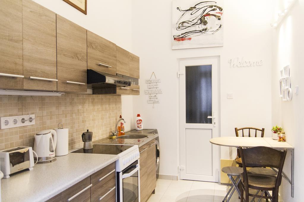 Ava'S Champagne Studio City Center-Andrash Street King Street Budapest Luaran gambar