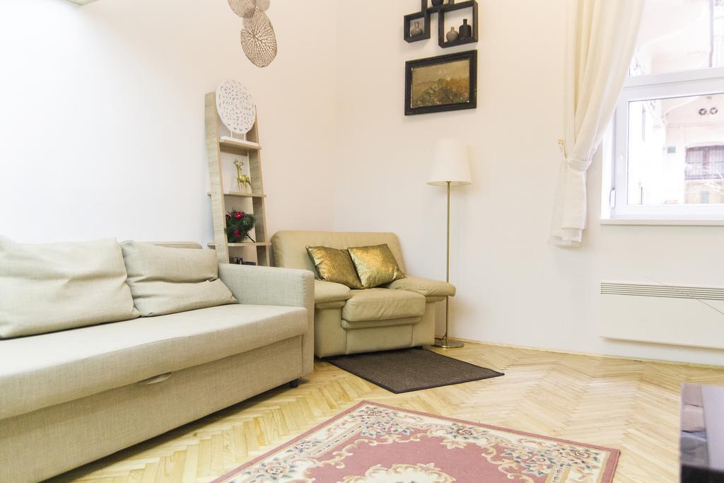Ava'S Champagne Studio City Center-Andrash Street King Street Budapest Luaran gambar